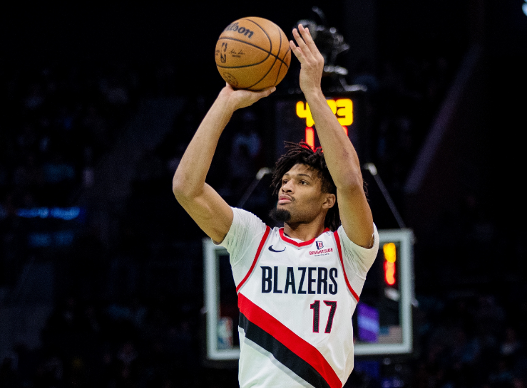 少当中的两, 续约球队三, 万美元提前